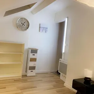  Appartement Coquet 2 Pieces